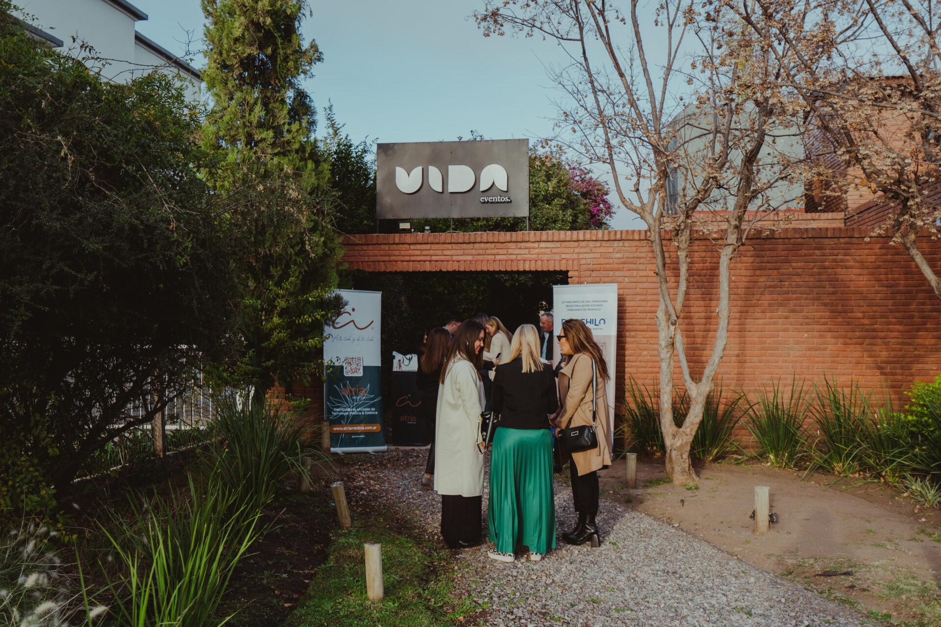 Alquiler de Coworking y Oficinas en Cordoba Argentina para empresas